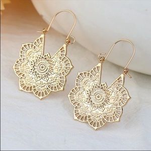 MANDALA FILIGREE LOTUS YELLOW GOLD BOHO HUGGIE HOOPS